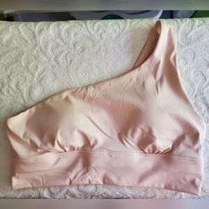🍁 3/$30 Pink Satin Bra with Structured Seaming